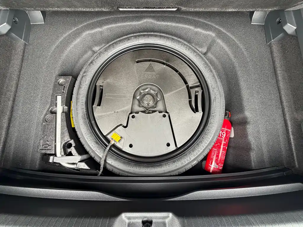 Golf GTI 2023 380TSI DSG GTI купить на сайте DeffCars