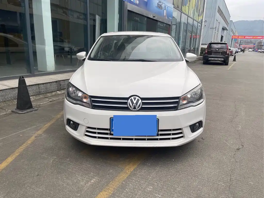 Jetta 2013 1.6L manual comfort model купить на сайте DeffCars