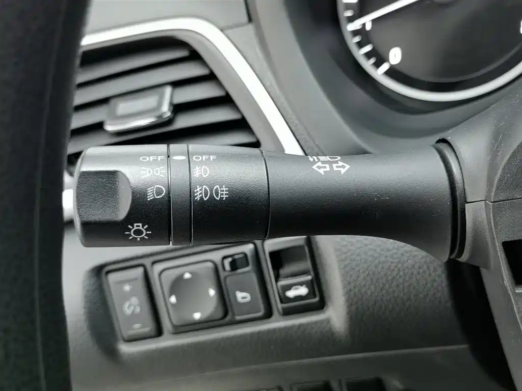Sylphy 2022 Classic 1.6XL CVT Deluxe Edition купить на сайте DeffCars