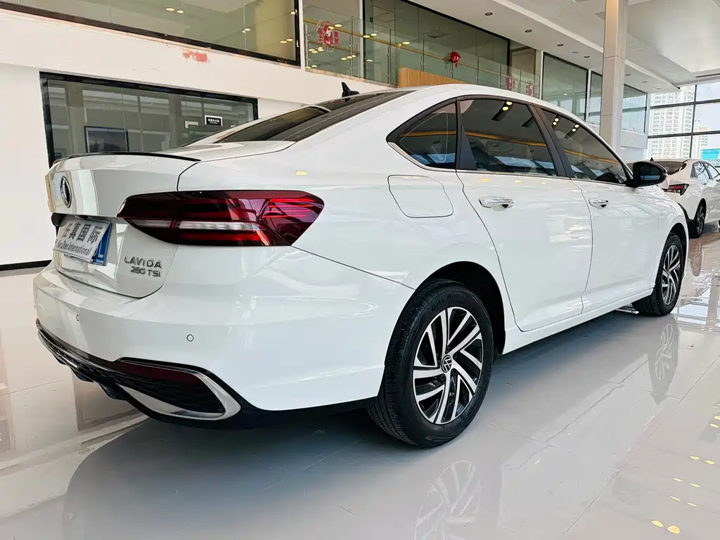 Lavida 2023 280TSI DSG Starry Sky Full Edition купить на сайте DeffCars