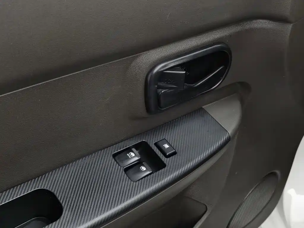 Wuling Hongguang 2018 1.5L Classic S Basic Model купить на сайте DeffCars