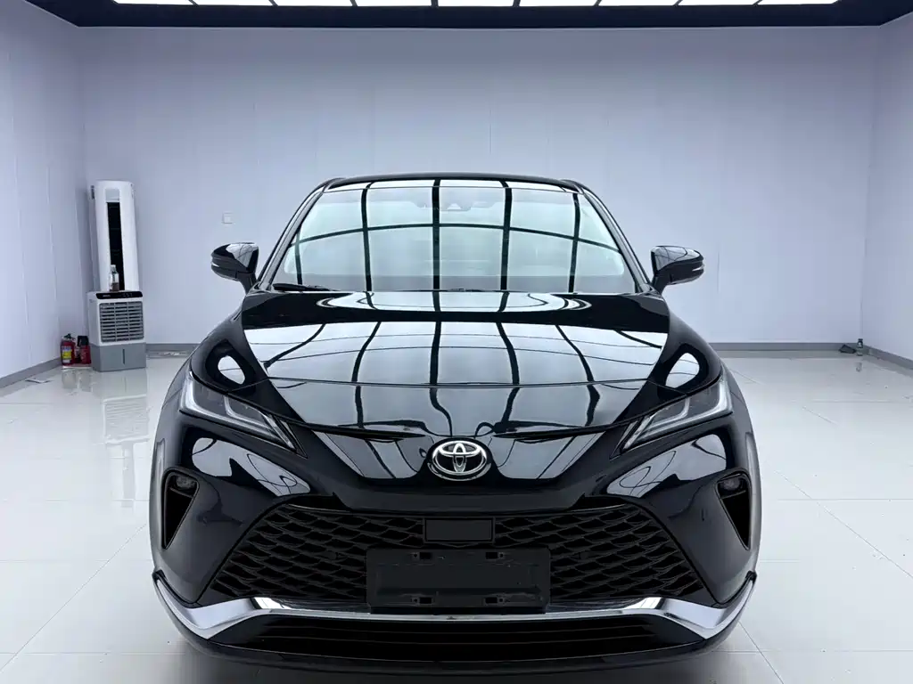 Vesa 2022 2.0L CVT two-wheel drive premium version купить на сайте DeffCars