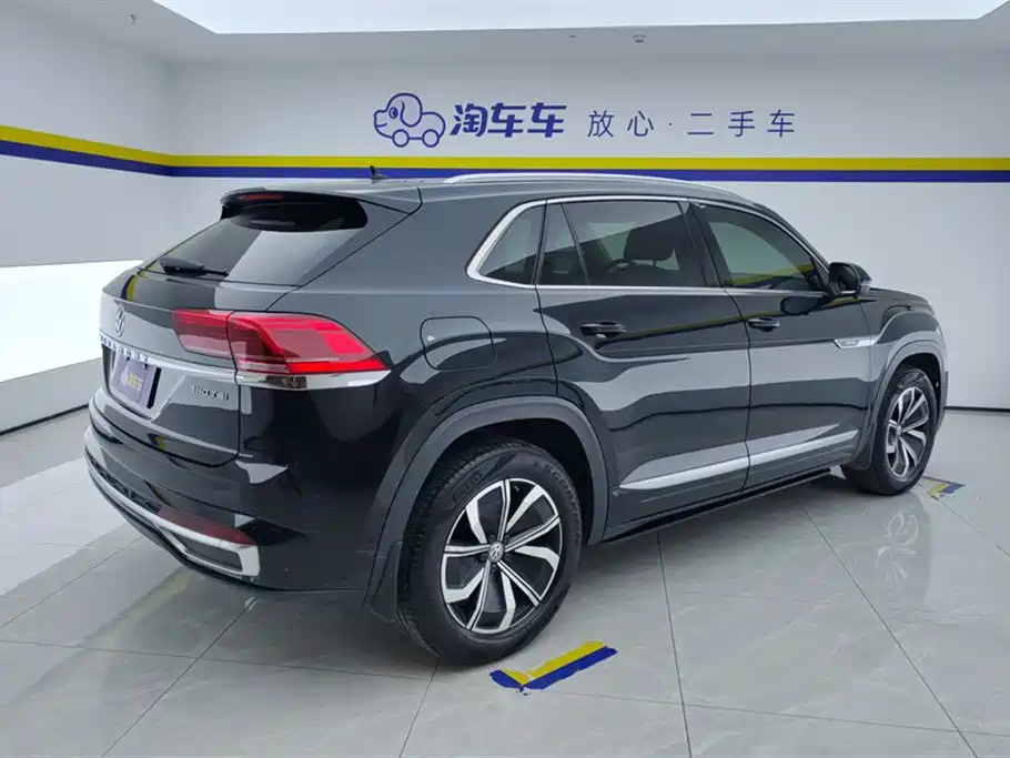 Touron 2020 Touron X facelift 380TSI four-wheel drive luxury version купить на сайте DeffCars