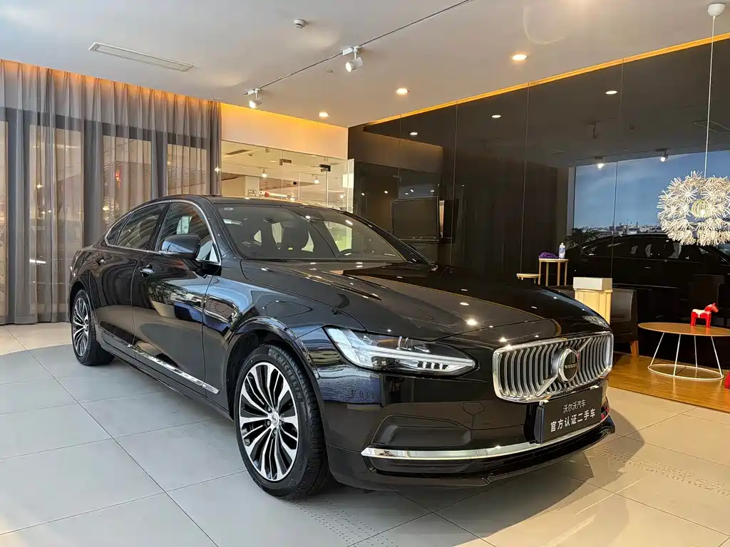 Volvo S90 2025 B5 Zhiyi Luxury Edition купить на сайте DeffCars