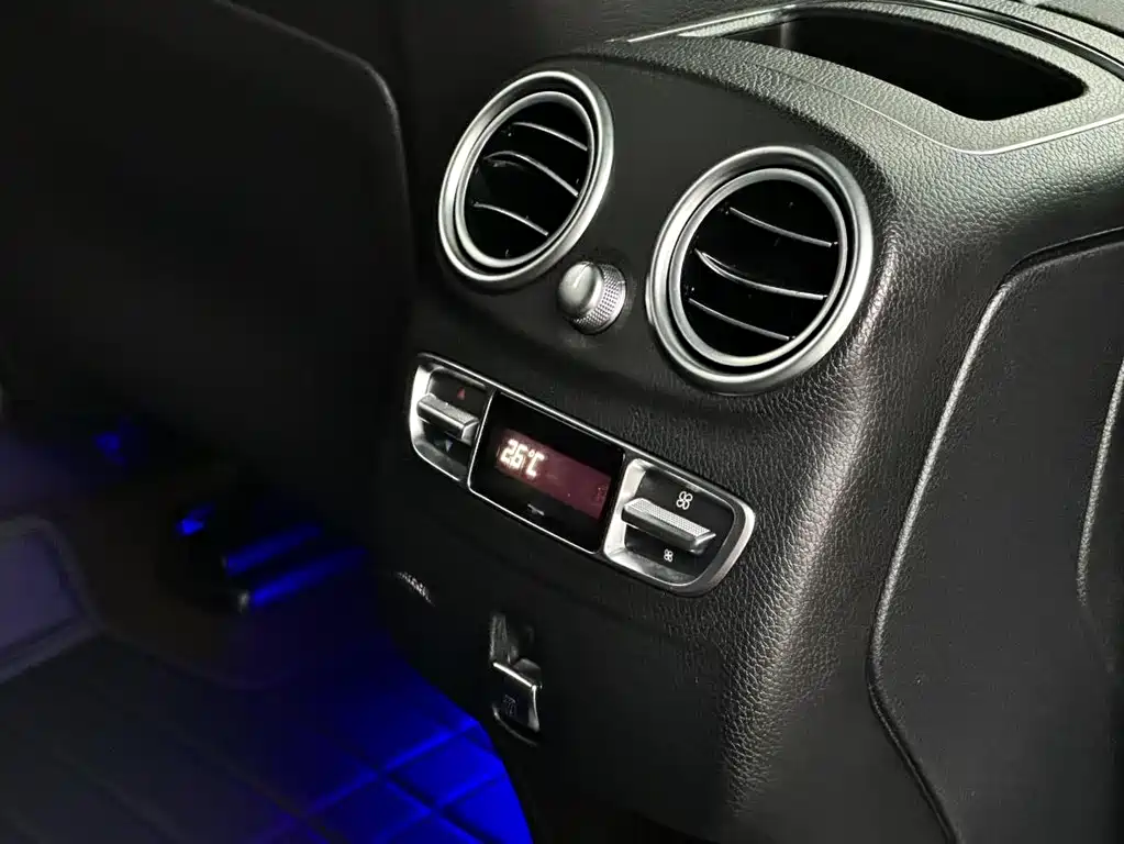 Mercedes-Benz GLC 2022 facelift GLC 260 L 4MATIC luxury model купить на сайте DeffCars