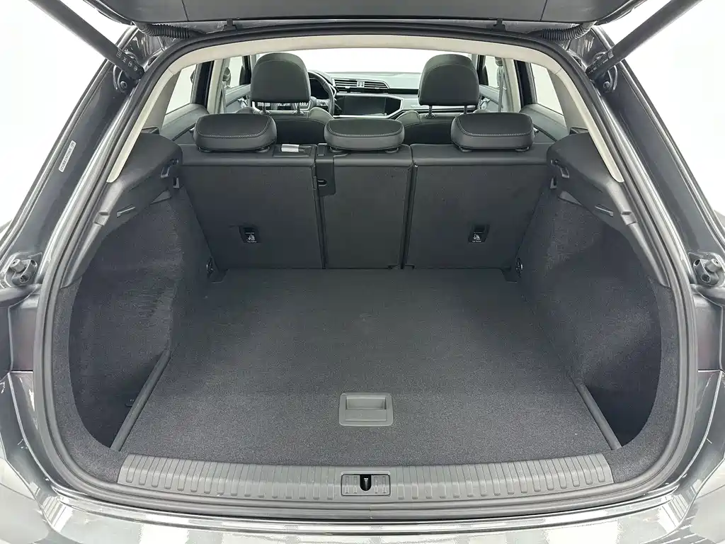 Audi Q3 2022 35 TFSI Fashion Dynamic купить на сайте DeffCars