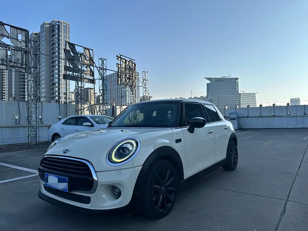 MINI 2021 1.5T COOPER Artist Five-Door Edition купить на сайте DeffCars