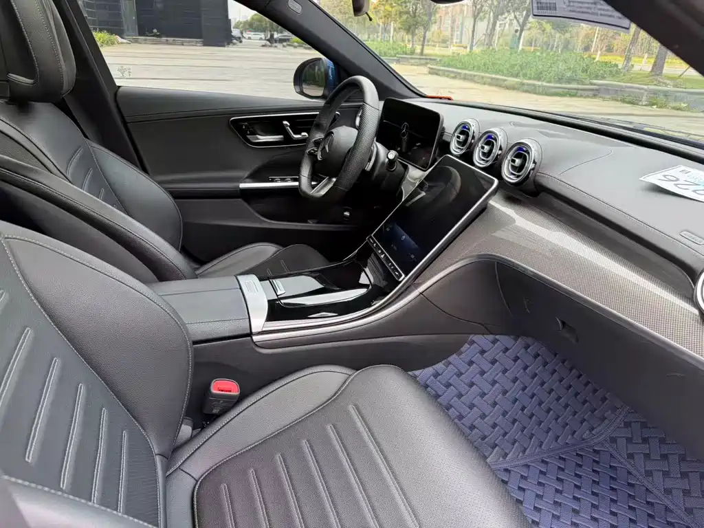 Mercedes-Benz C-Class 2022 facelift C 260 L sports version купить на сайте DeffCars