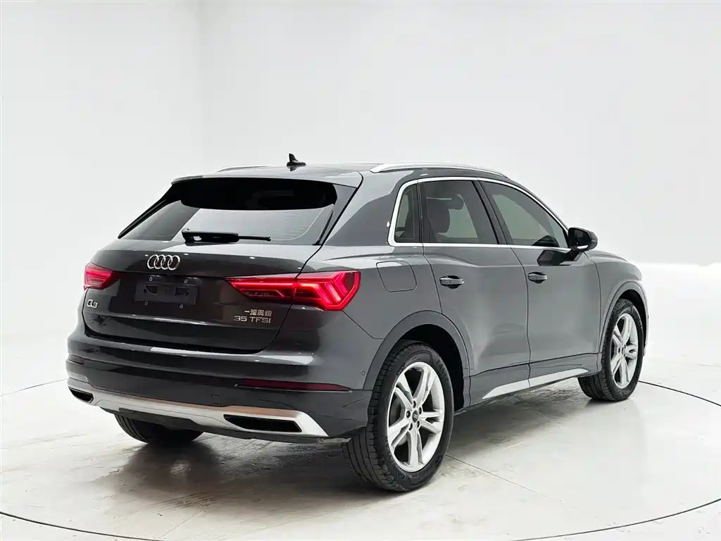 Audi Q3 2022 35 TFSI Fashionable and Elegant купить на сайте DeffCars