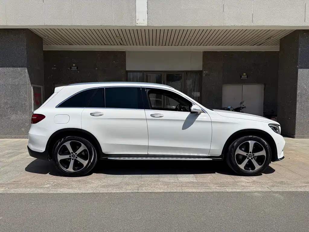 Mercedes-Benz GLC 2019 GLC 260 4MATIC luxury model купить на сайте DeffCars