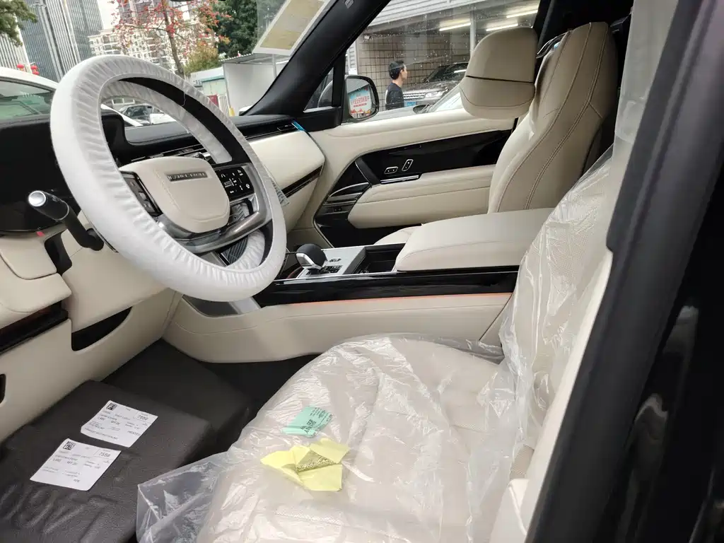 Range Rover 2026 3.0 L6 400PS AB long axis version купить на сайте DeffCars