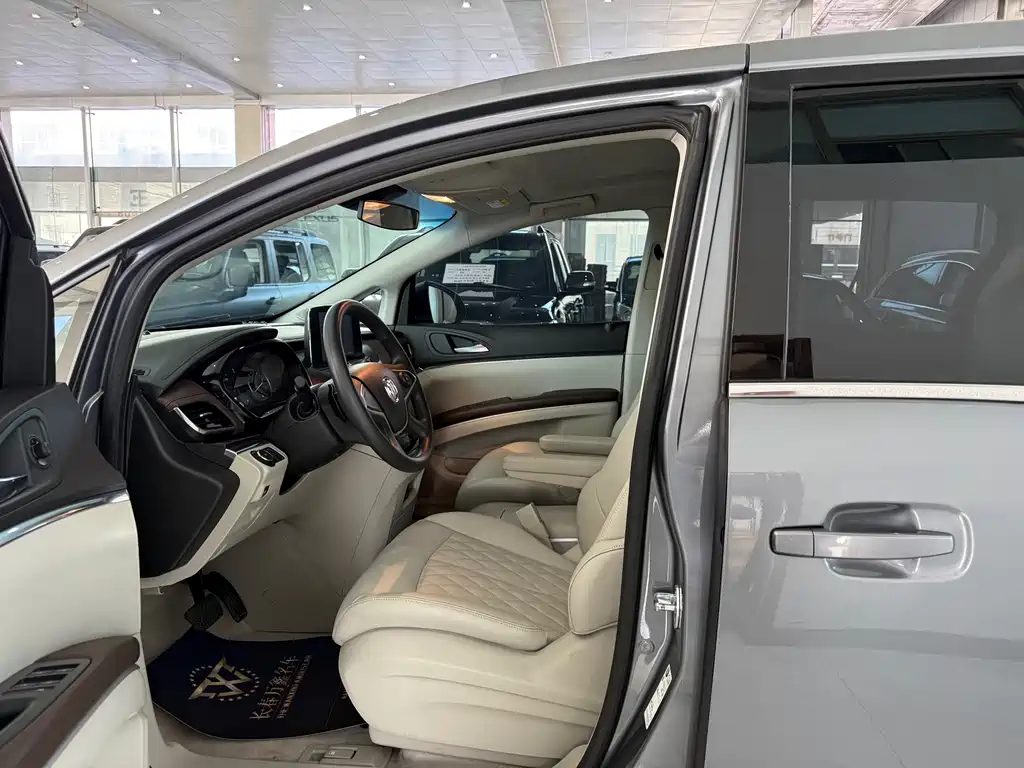Buick GL8 2021 Land Business Class 652T Comfort купить на сайте DeffCars