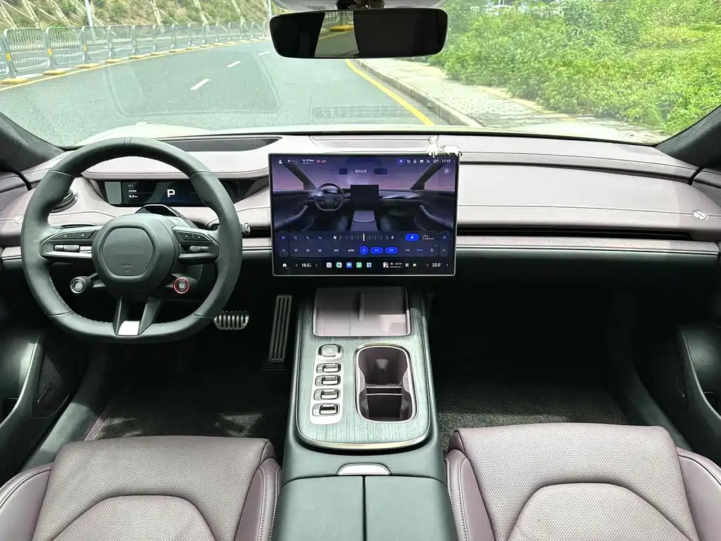 Xiaomi SU7 2024 four-wheel drive, ultra-long battery life, high-end smart driving Max version купить на сайте DeffCars