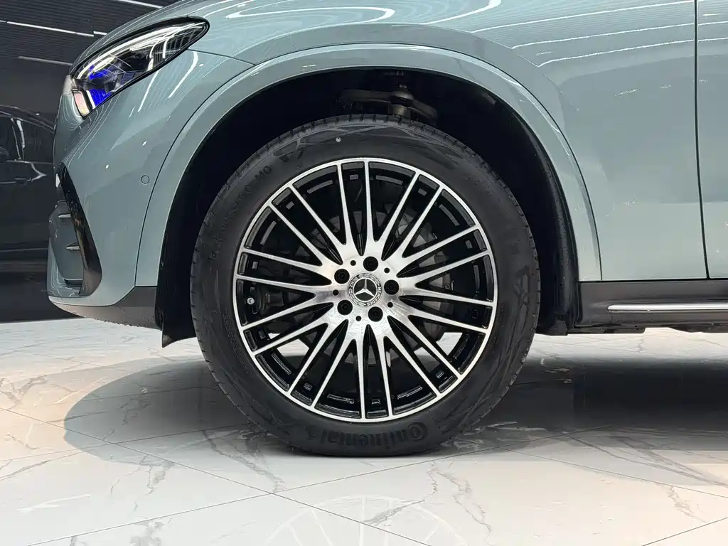 Mercedes-Benz GLC 2025 GLC 300 L 4MATIC luxury model 5 seats купить на сайте DeffCars