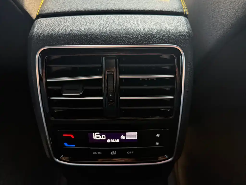 FAW-Volkswagen CC 2021 380TSI eye-catching version купить на сайте DeffCars