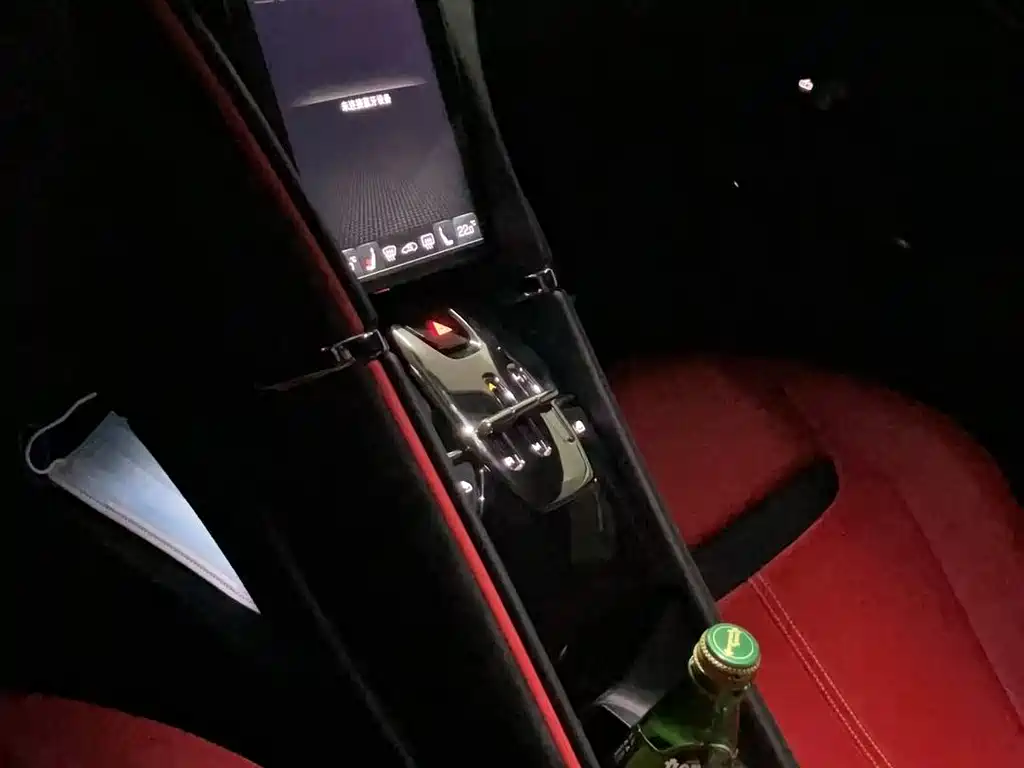 Roma 2020 3.9T V8 купить на сайте DeffCars