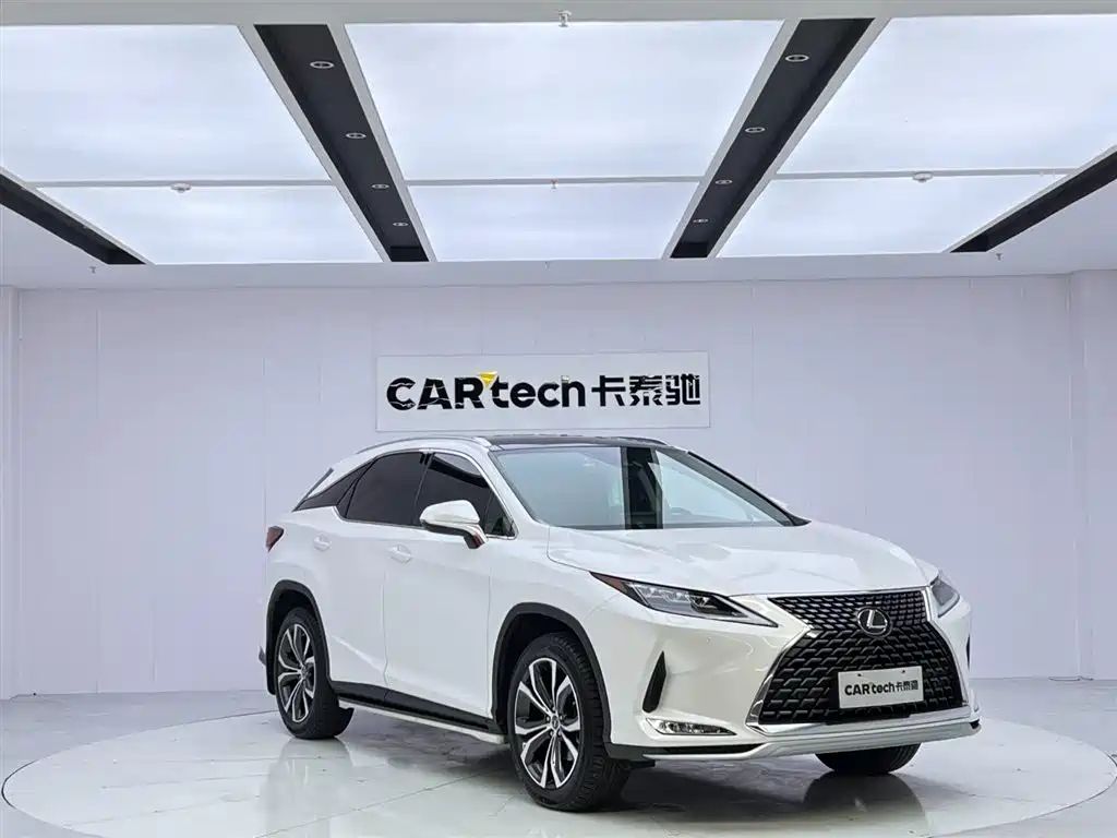 Lexus RX 2020 facelift 300 four-wheel drive elegant version купить на сайте DeffCars