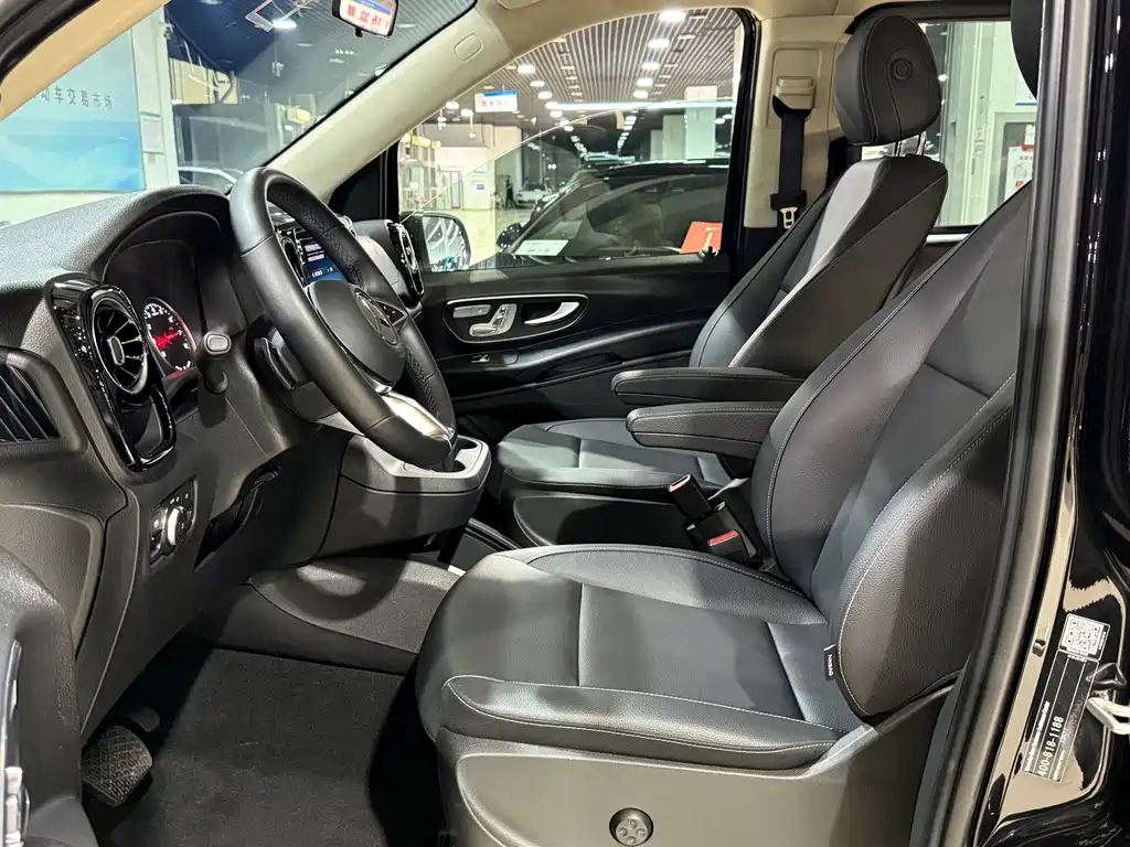 Vito 2024 2.0T Business Edition 7 seats купить на сайте DeffCars