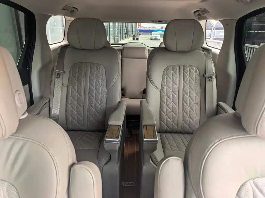 Buick GL8 2018 ES 28T Comfort Type National VI купить на сайте DeffCars
