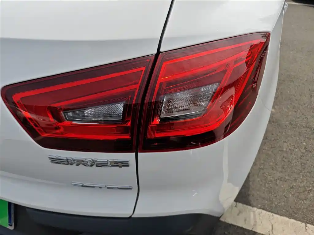 Borgward BX5 2017 20TGDI automatic two-wheel drive pioneer type купить на сайте DeffCars