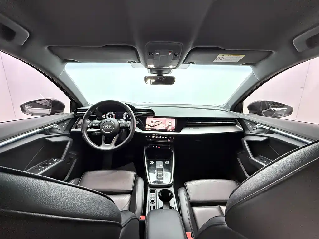 Audi A3 2021 Sportback 35 TFSI Enterprising and Elegant Model купить на сайте DeffCars