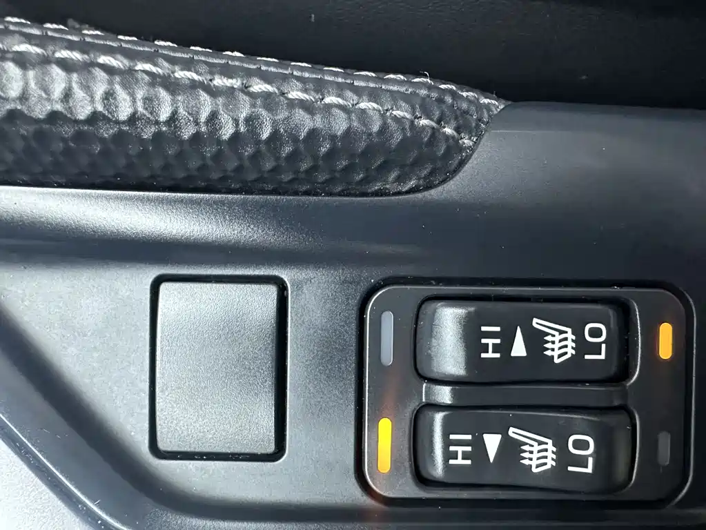 Forester 2022 2.0i AWD Deluxe Edition EyeSight купить на сайте DeffCars