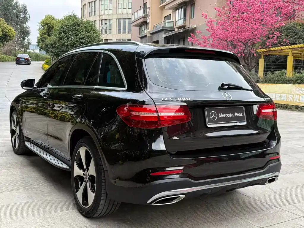 Mercedes-Benz GLC 2018 GLC 300 4MATIC luxury model купить на сайте DeffCars