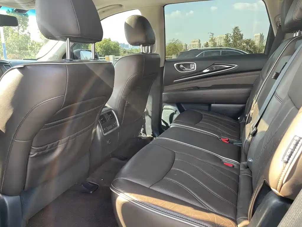 Infiniti QX60 Imported 2016 2.5 S/C Hybrid Two-wheel drive Excellent Edition National V купить на сайте DeffCars