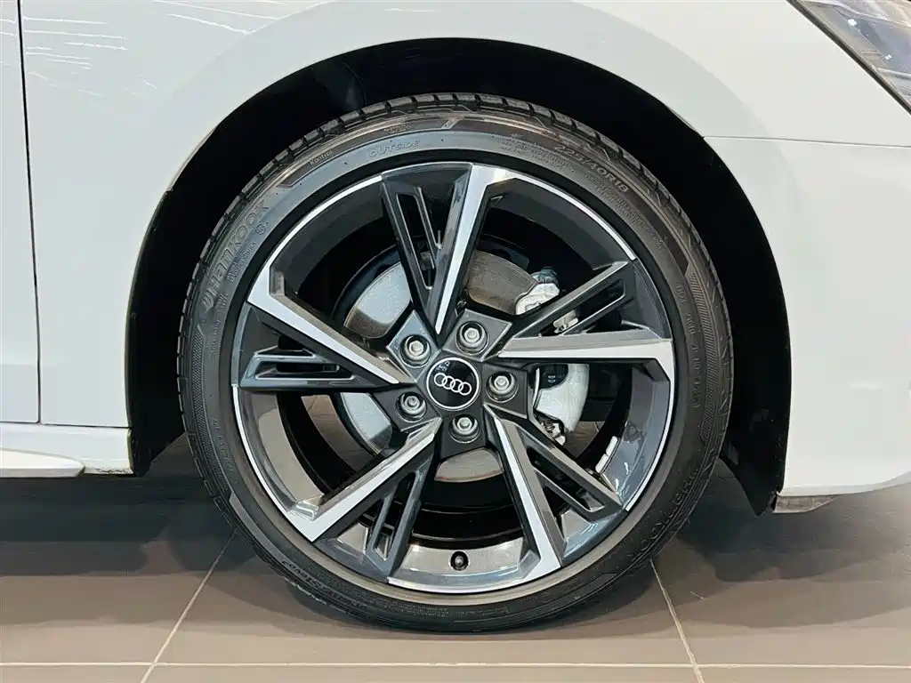 Audi A3 2024 Sportback 35 TFSI stylish and sporty купить на сайте DeffCars