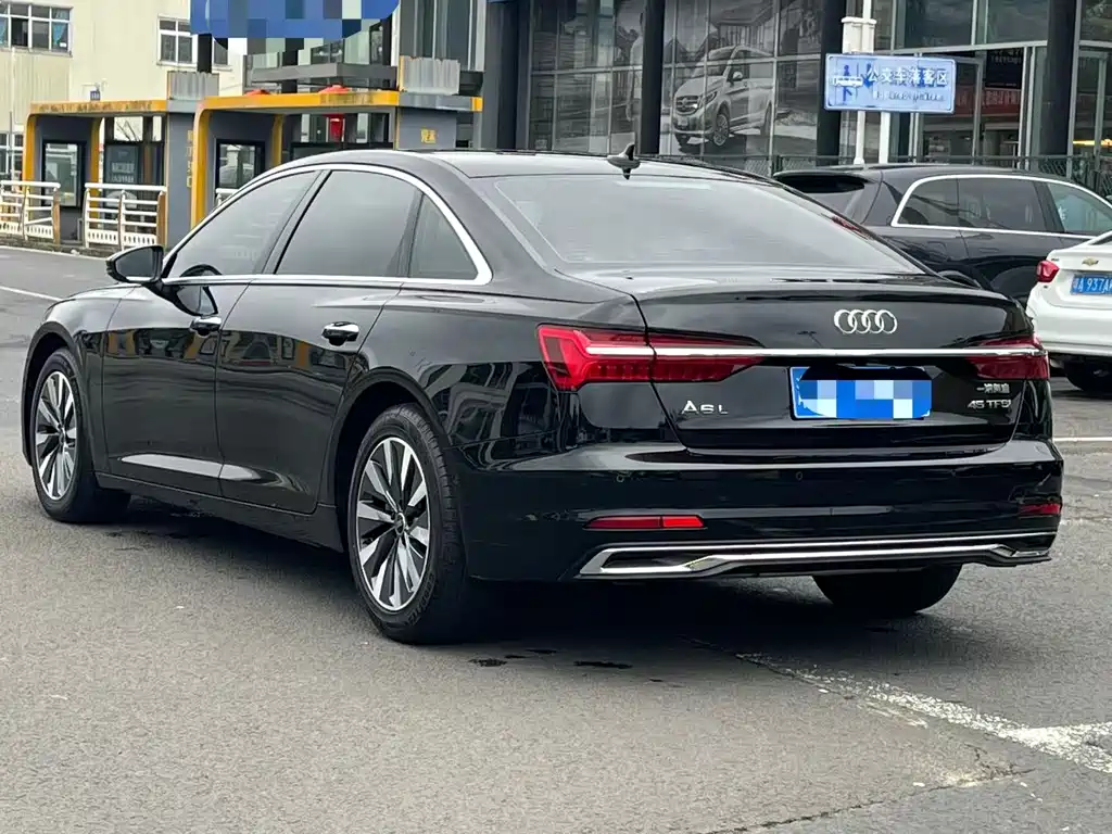 Audi A6L 2023 45 TFSI Premium Elegant Model купить на сайте DeffCars