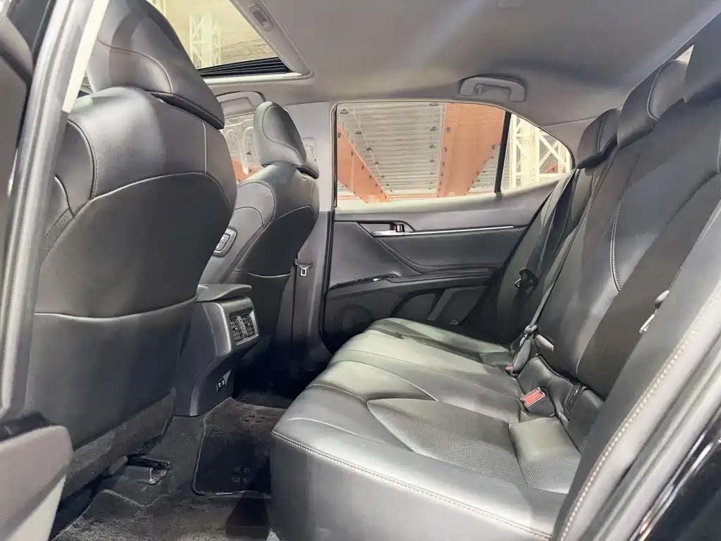 Camry 2018 2.0G Deluxe Edition купить на сайте DeffCars