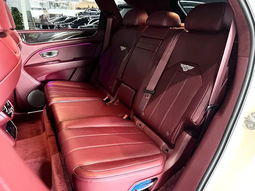 Bentayga plug-in hybrid 2021 3.0T PHEV купить на сайте DeffCars
