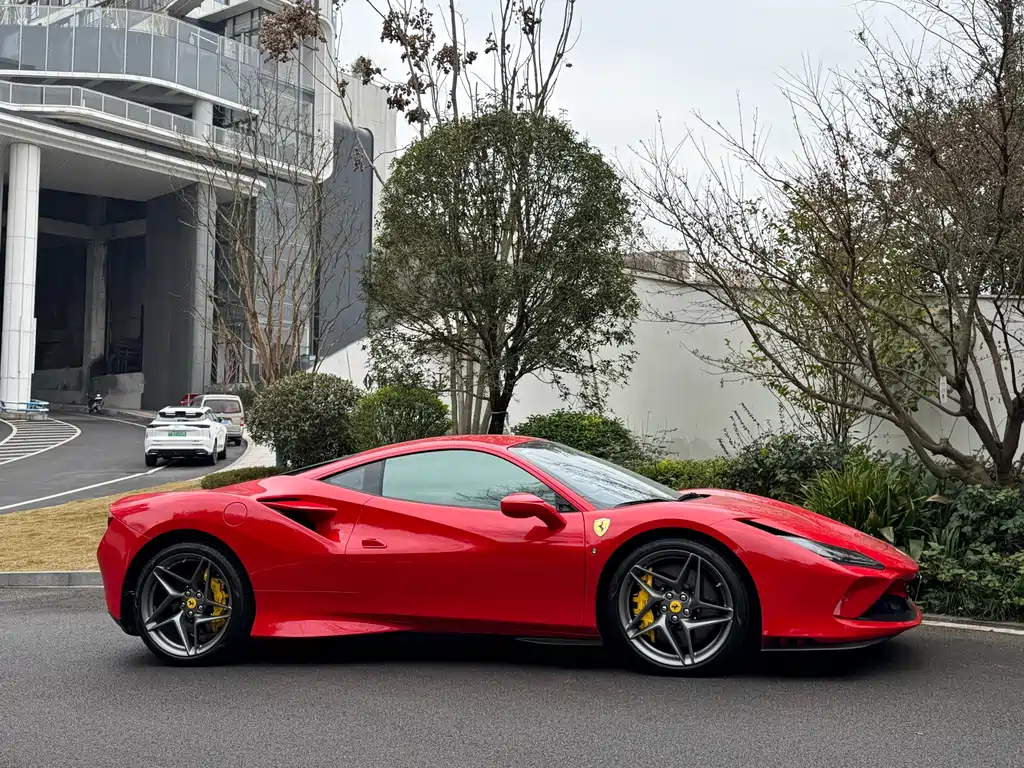 Ferrari F8 2019 Tributo 3.9T V8 купить на сайте DeffCars