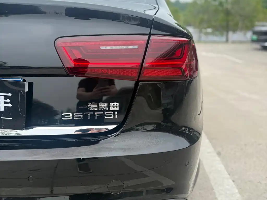 Audi A6L 2018 30th Anniversary Model 35 TFSI Fashion Model купить на сайте DeffCars