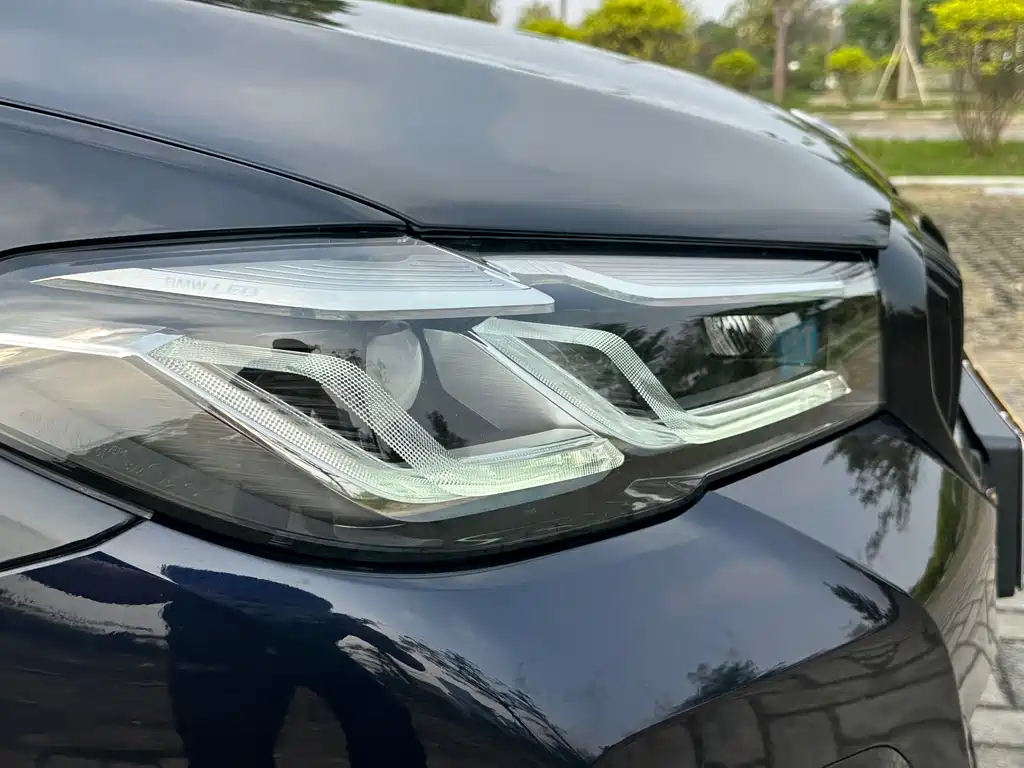 BMW 5 Series 2021 530Li Leading M Sports Package купить на сайте DeffCars