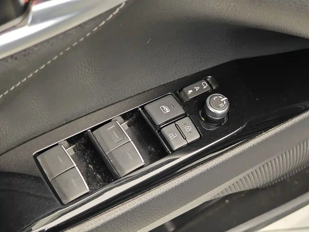Camry 2022 2.0S Knight Edition купить на сайте DeffCars