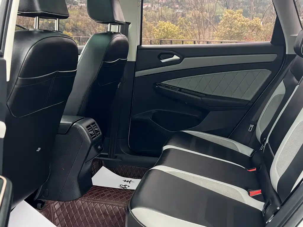 Jetta VS7 2023 280TSI automatic high-gloss enjoyment version купить на сайте DeffCars