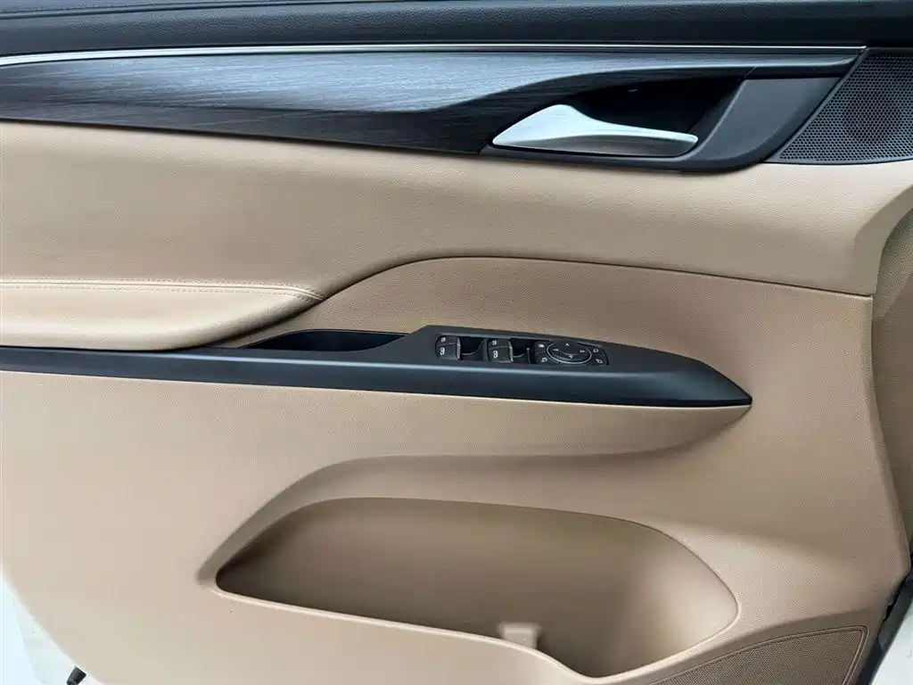 Buick GL8 2021 ES Lu Zun 653T Exclusive model купить на сайте DeffCars
