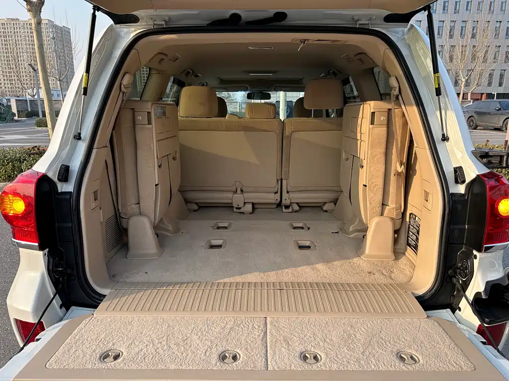 Land Cruiser imported 2015 4.0L V6 Middle East Limited Edition купить на сайте DeffCars