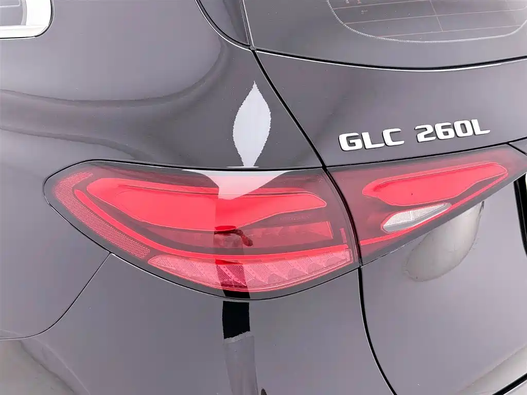 Mercedes-Benz GLC 2023 facelift GLC 260 L 4MATIC luxury model 5 seats купить на сайте DeffCars