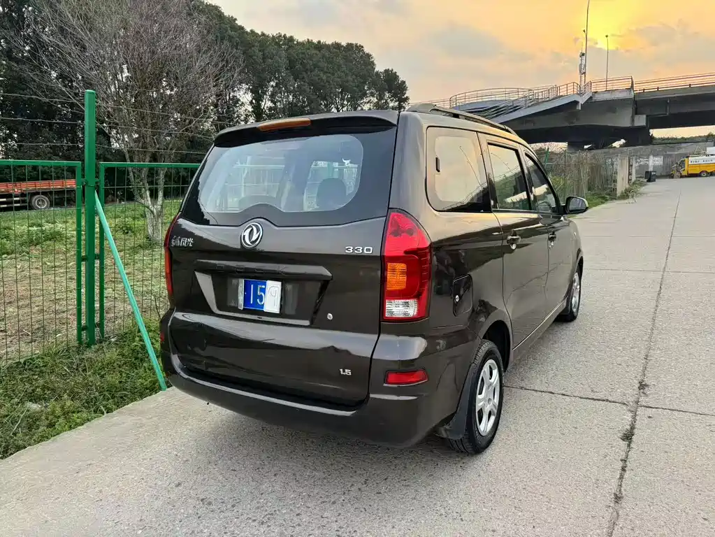Fengguang 330 2016 1.5L manual enjoyment type DK15 купить на сайте DeffCars