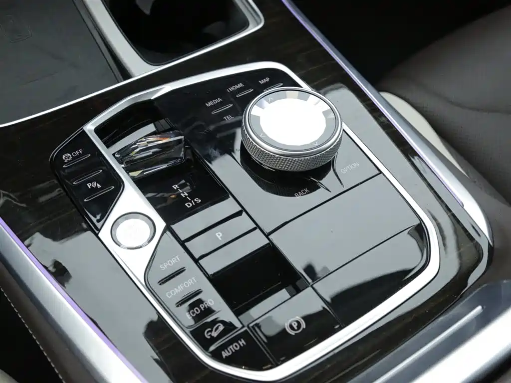 BMW X5 2023 xDrive 40Li M Sports Package купить на сайте DeffCars