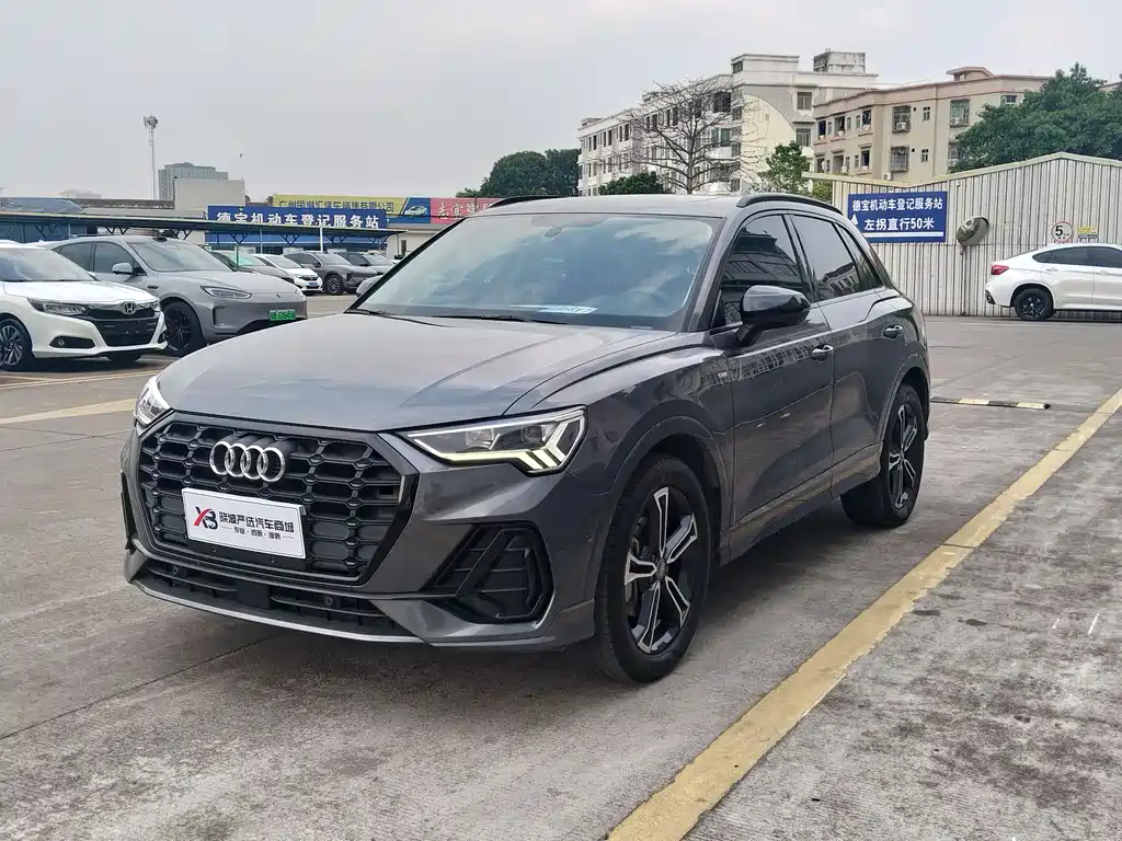 Audi Q3 2021 40 TFSI Fashionable and Dynamic купить на сайте DeffCars
