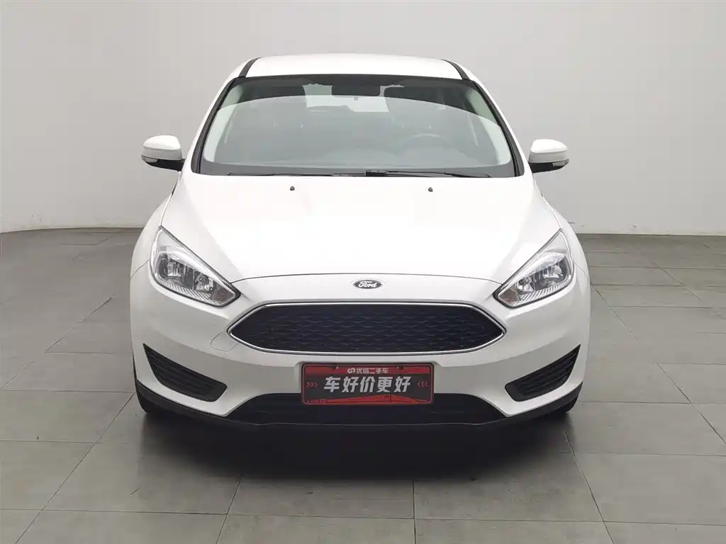 Focus 2018 hatchback classic 1.6L automatic comfort smart mobility version купить на сайте DeffCars
