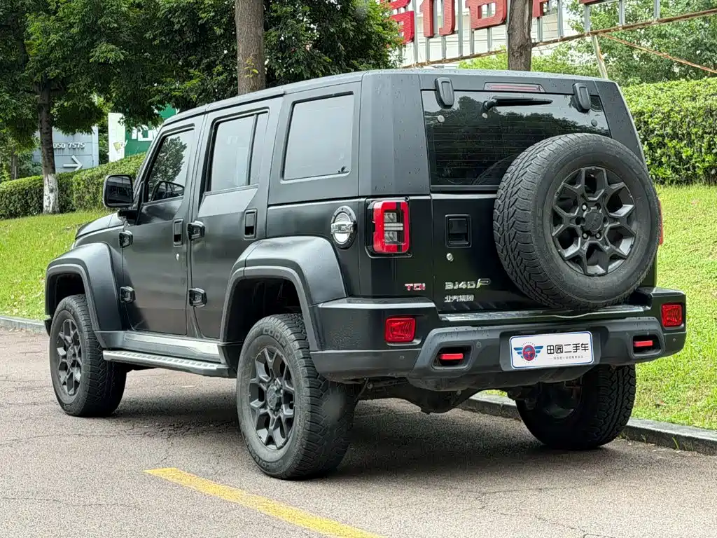 Beijing Off-Road BJ40 2021 2.0D Automatic Four-wheel Drive Blade Hero Edition Knight Type купить на сайте DeffCars