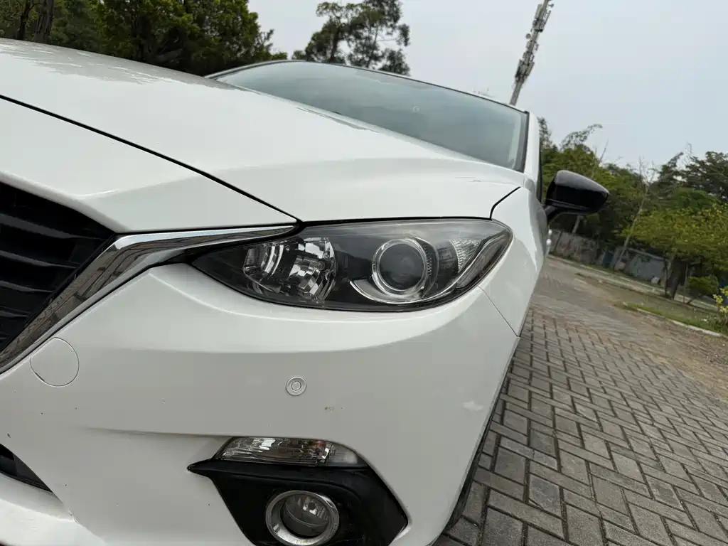 Mazda3 Angkesela 2016 Sedan 1.5L Manual Comfort Type купить на сайте DeffCars