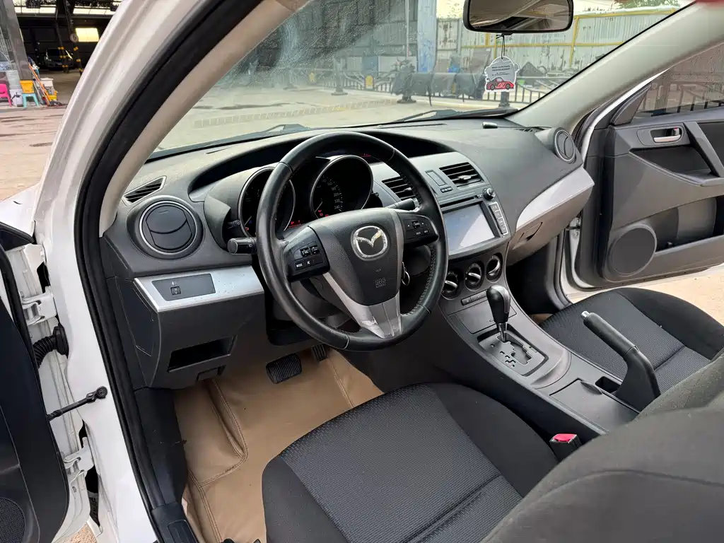 Mazda 3 Star 2013 Sedan 1.6L Automatic Elite купить на сайте DeffCars