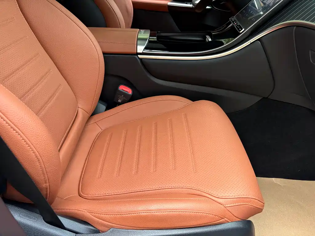 Mercedes-Benz GLC 2023 facelift GLC 260 L 4MATIC luxury model 7 seats купить на сайте DeffCars