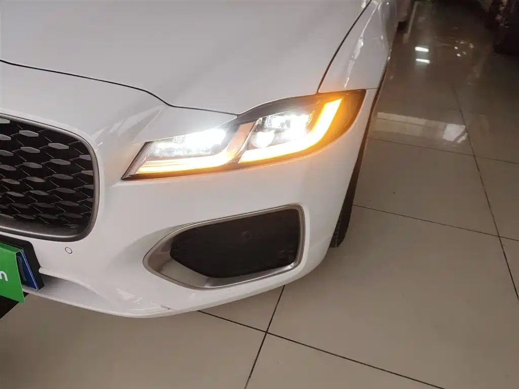 Jaguar XFL 2022 XFL 2.0T P200 2WD Elite Deluxe Edition купить на сайте DeffCars