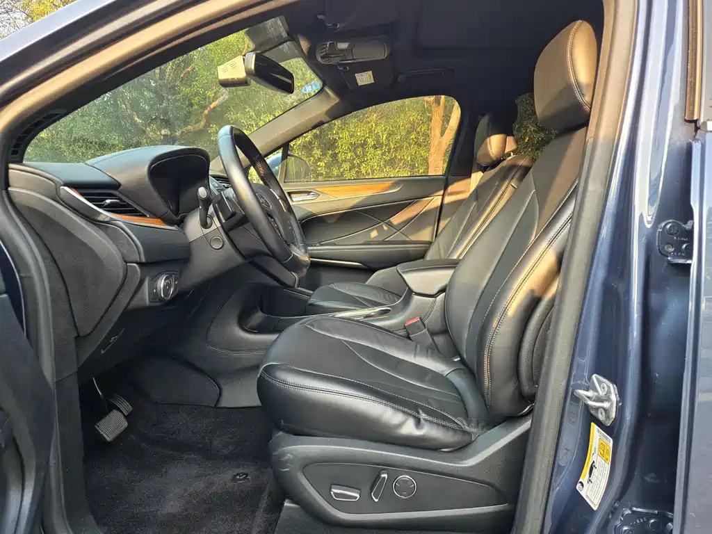 Lincoln MKC 2017 2.0T four-wheel drive premium version купить на сайте DeffCars